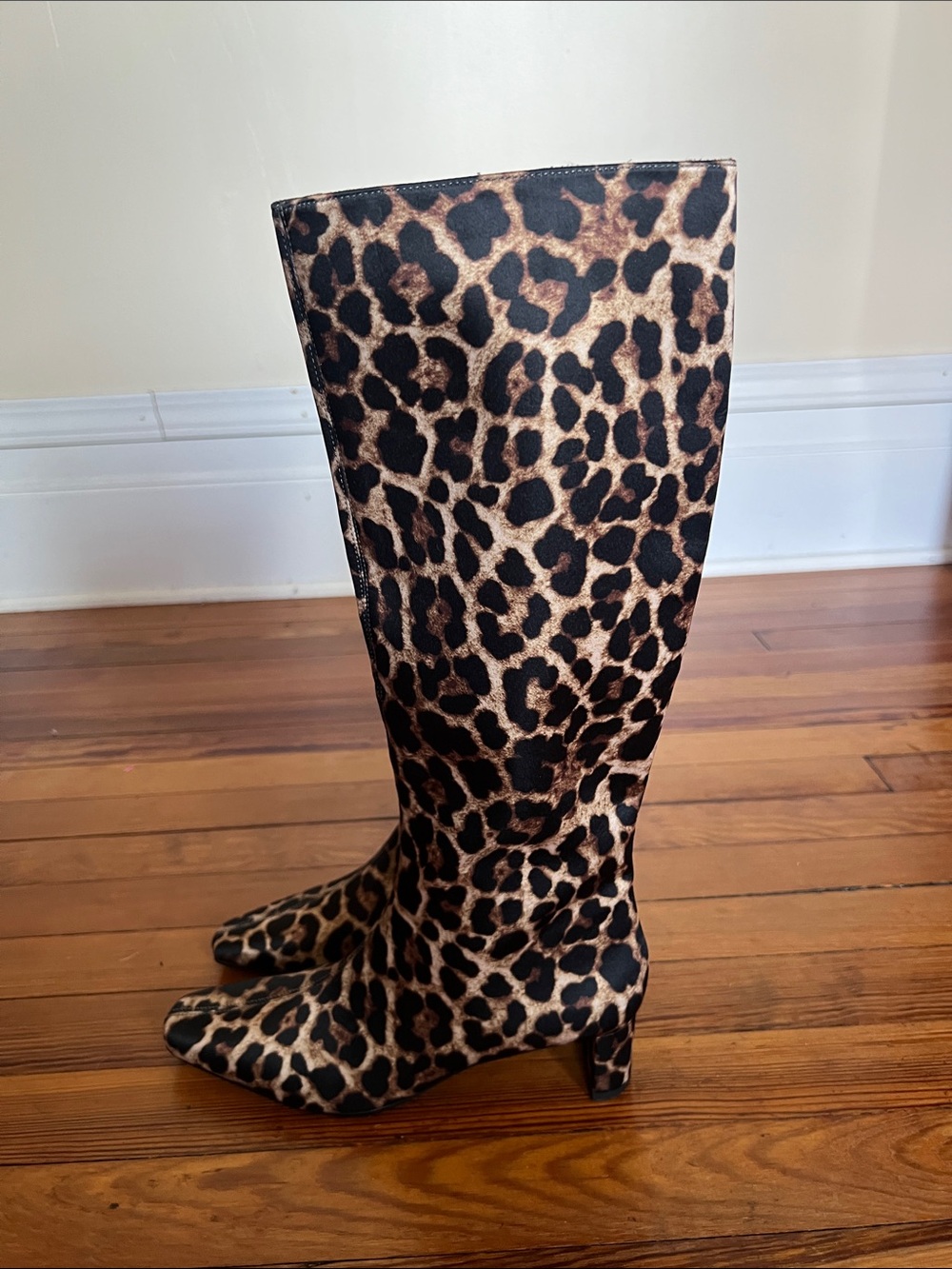 Katy Perry The Wandering Boot Leopard Print Knee High NWOB Size 5 & 5.5 - Picture 6 of 13